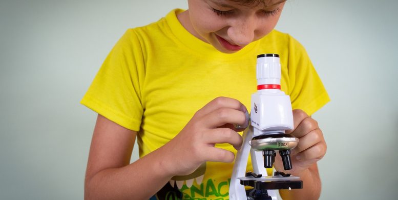 Découvrez en famille le monde fascinant de la science